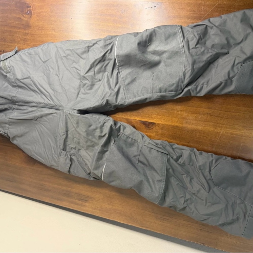 Columbia Men's Dark Gray Cargo Pants